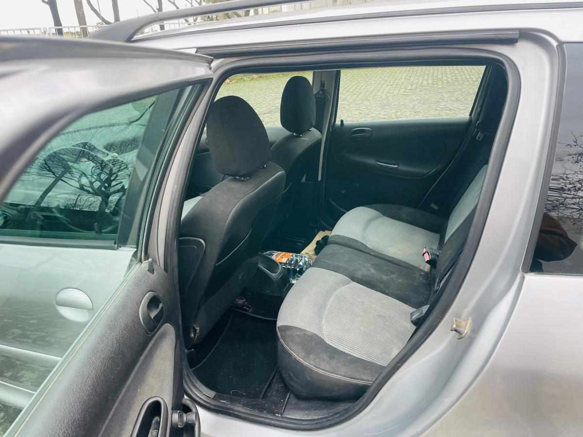 peugeot-206-1-1-2005-gasolina-1124cc