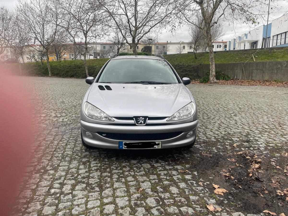 peugeot-206-1-1-2005-gasolina-1124cc