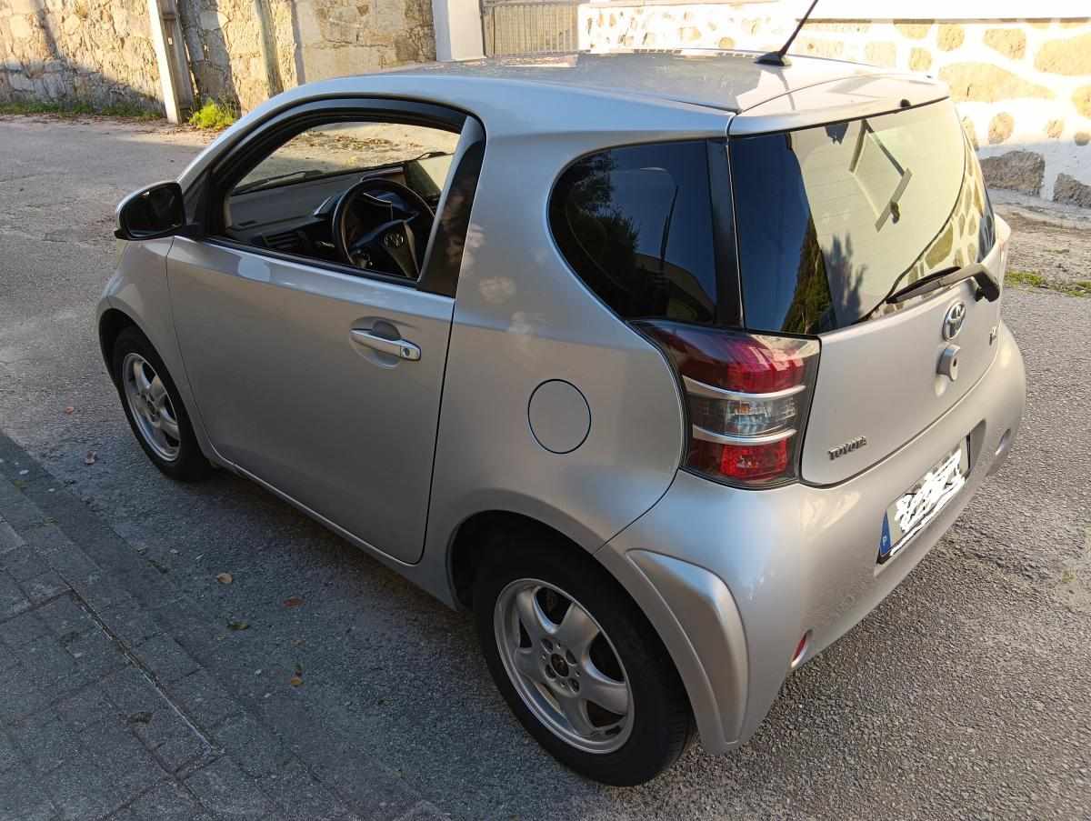 toyota-iq-1-0-vvt-i-2011-gasolina-998cc