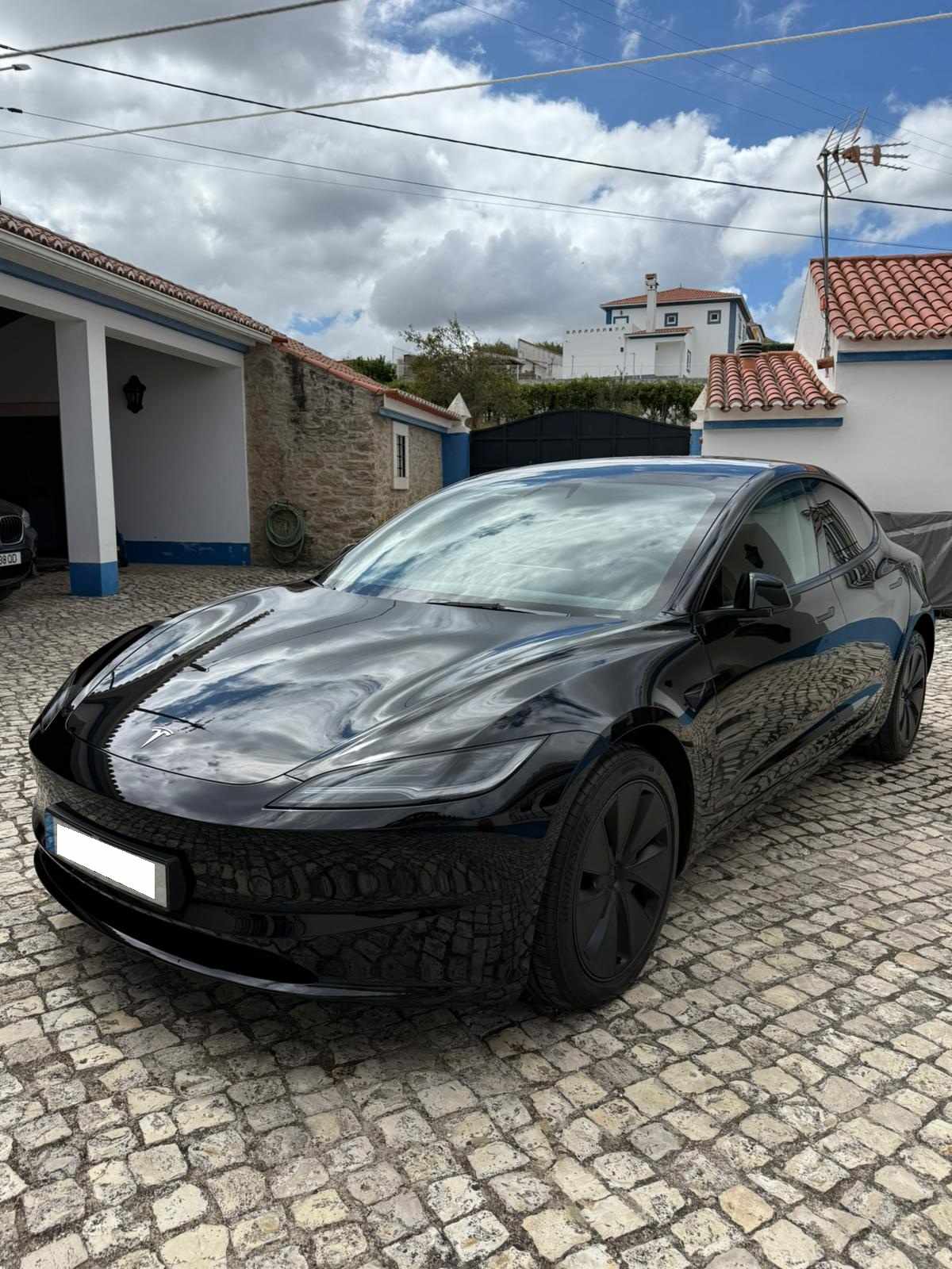 tesla-model-3-60-kwh-standard-range-2025-eletrico