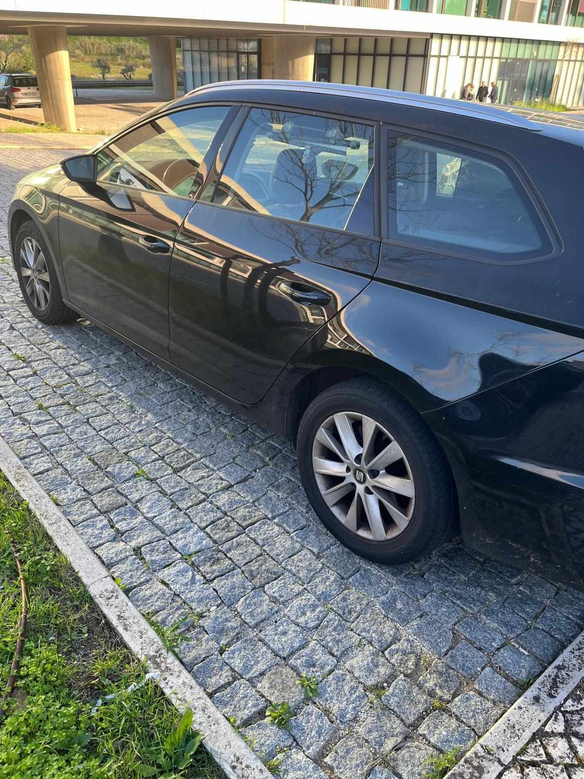seat-leon-1-6-tdi-2018-diesel-1598cc