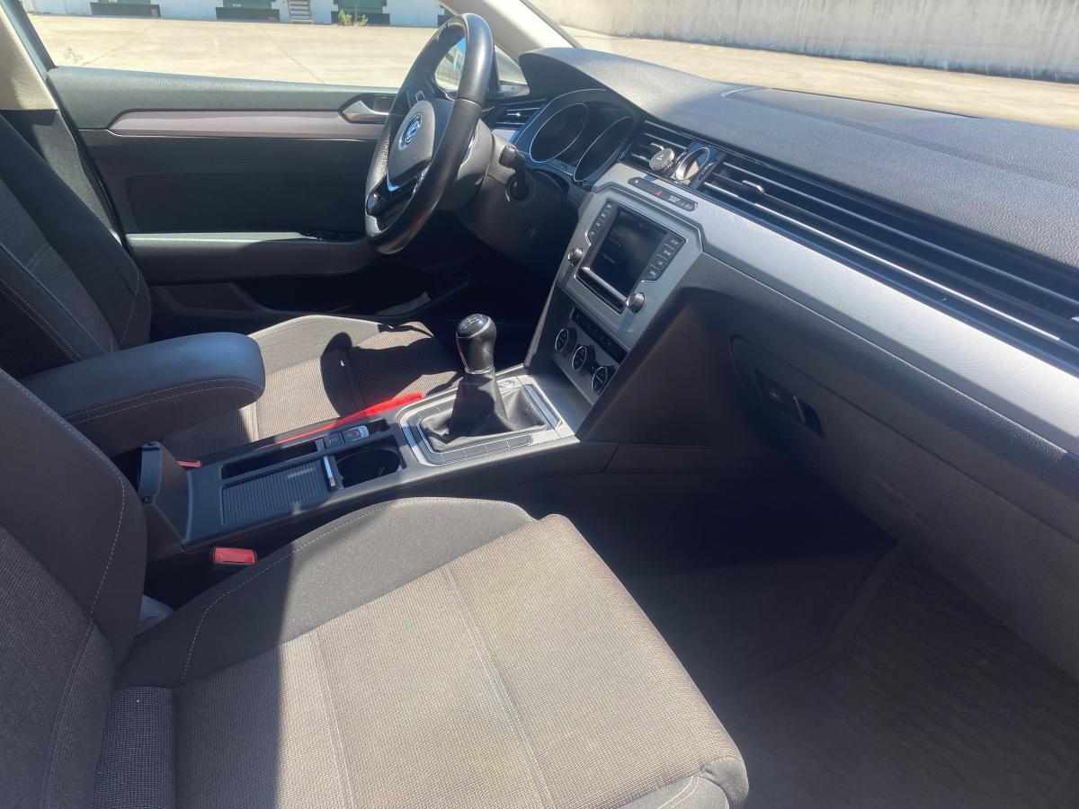 volkswagen-passat-1-6-tdi-bluemotion-2017-diesel-1598cc