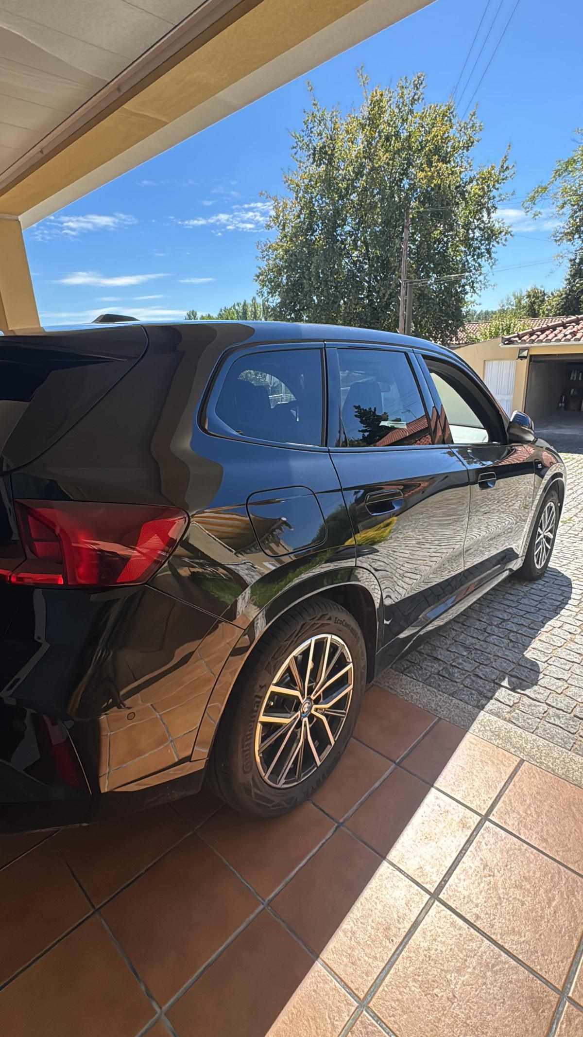 bmw-x1-ix1-edrive20-2024-eletrico