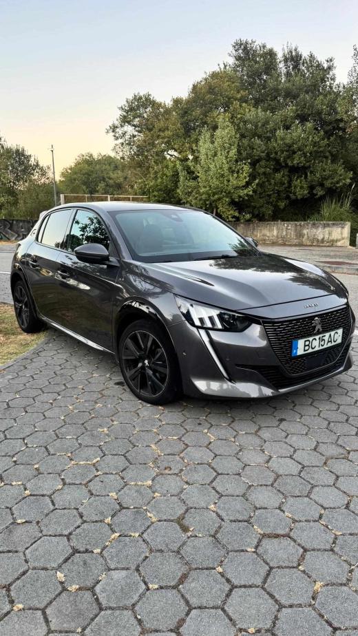 peugeot-208-1-2-puretech-2023-gasolina-1199cc