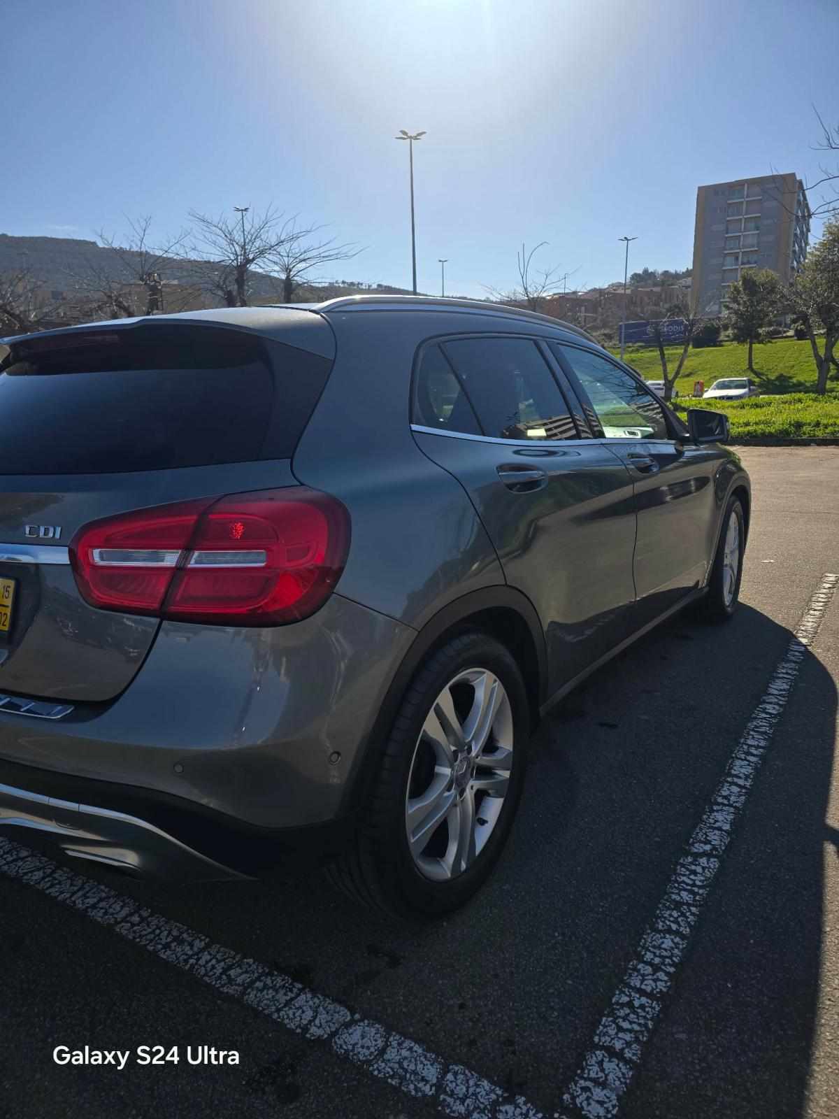 mercedes-benz-gla-180-cdi-2015-diesel-1461cc
