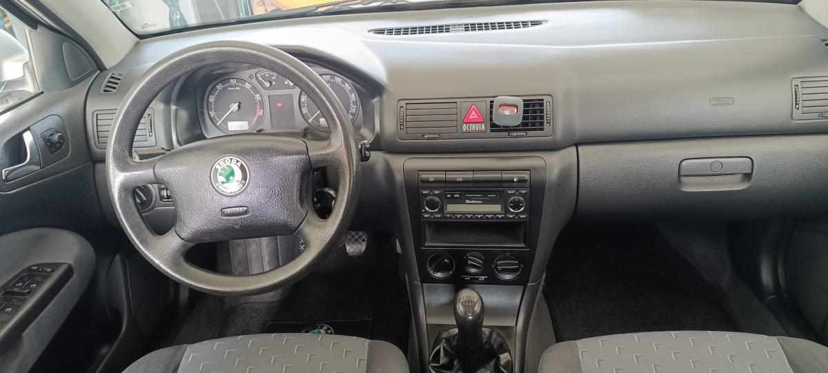 skoda-octavia-1-6-mpi-2002-gasolina-1595cc