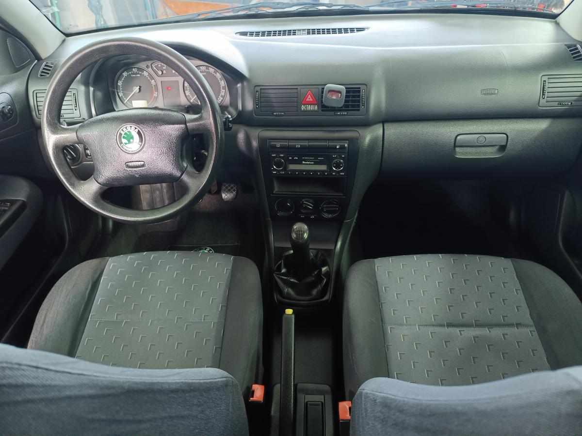 skoda-octavia-1-6-mpi-2002-gasolina-1595cc