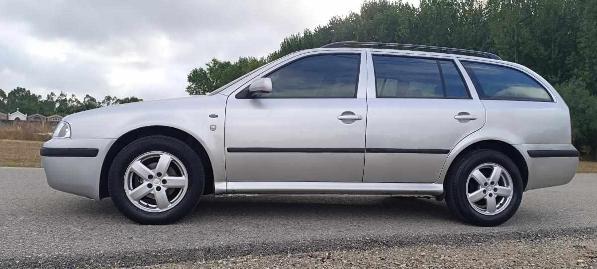skoda-octavia-1-6-mpi-2002-gasolina-1595cc