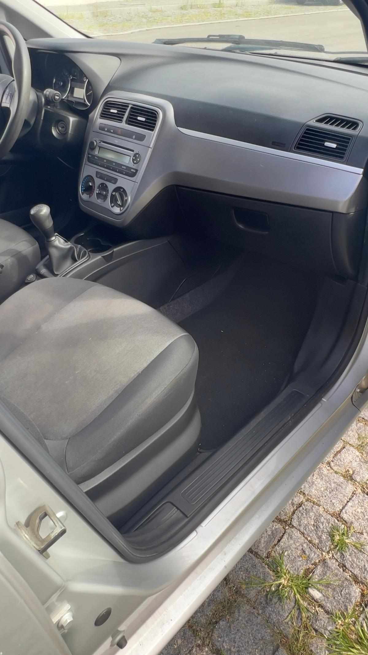 fiat-punto-1-3-multijet-2013-diesel-1248cc