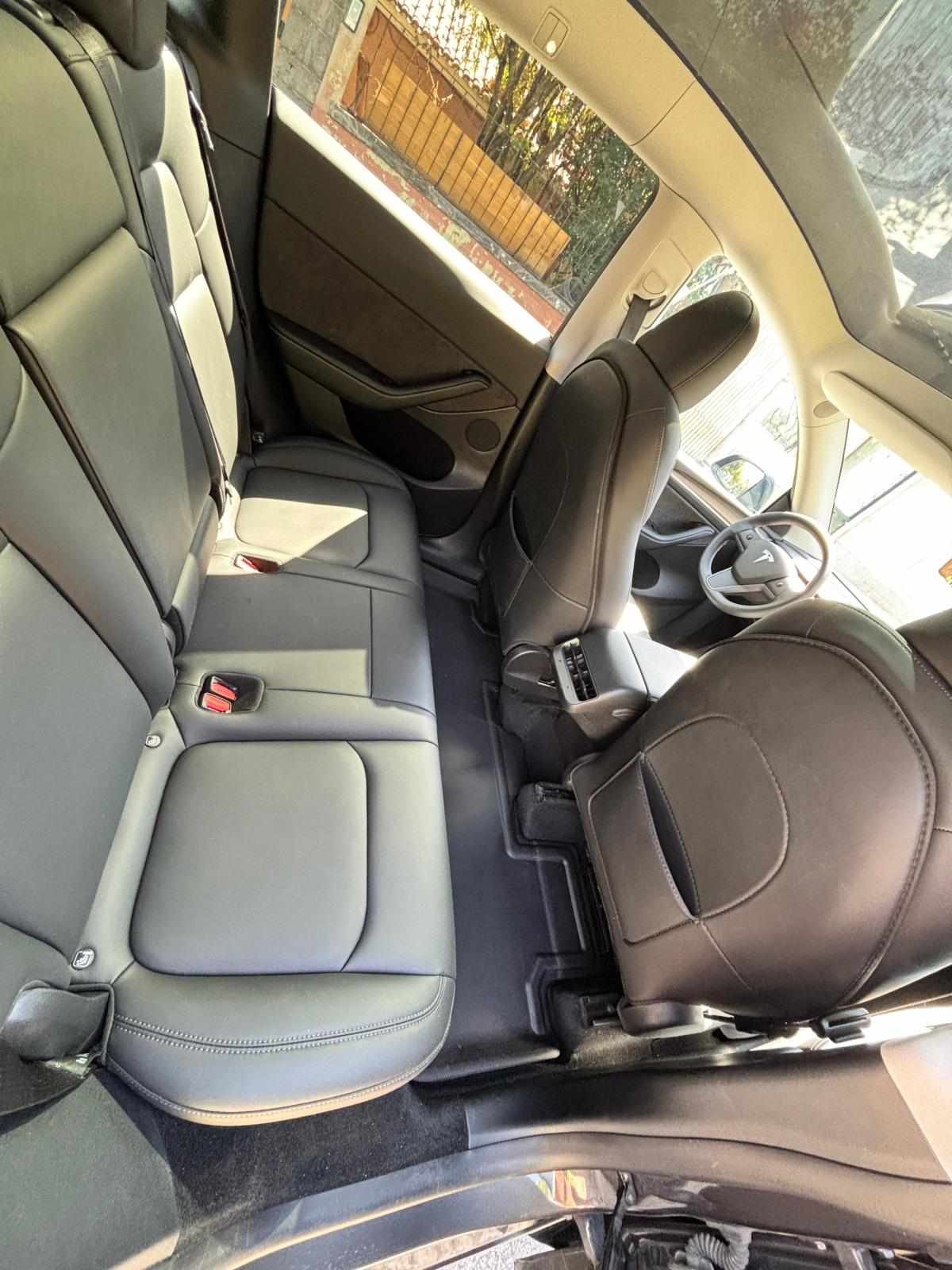 tesla-model-y-standard-range-rwd-2023-eletrico