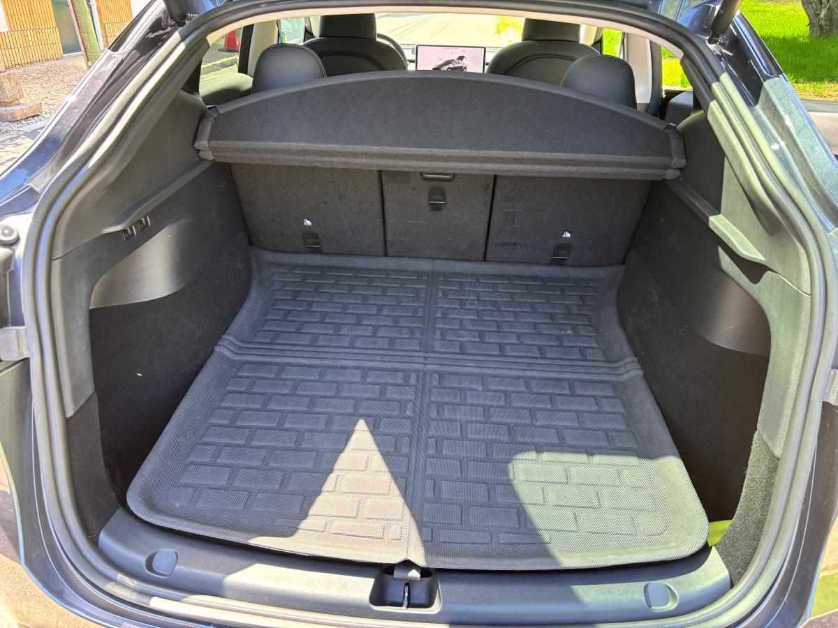 tesla-model-y-standard-range-rwd-2023-eletrico