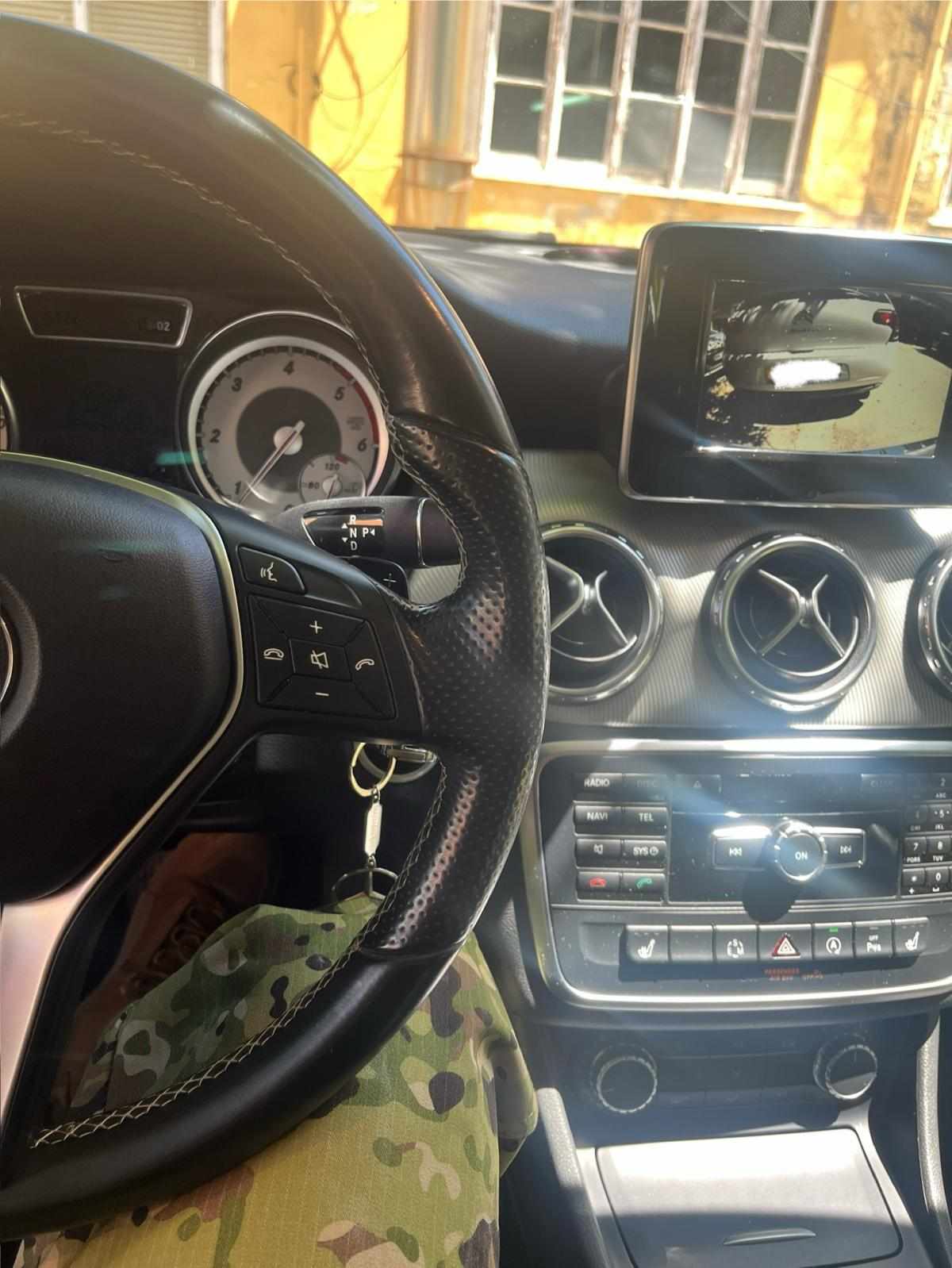 mercedes-benz-gla-180-cdi-2015-diesel-1461cc