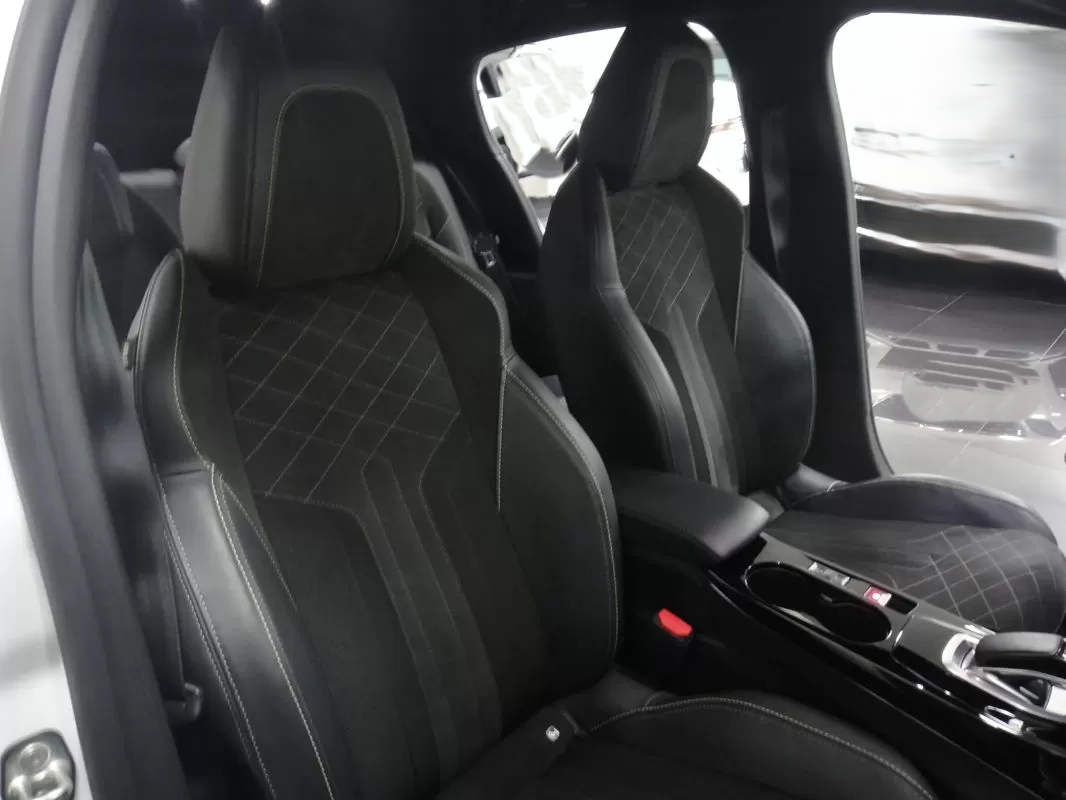 peugeot-e-208-ev-50-kwh-2021-eletrico
