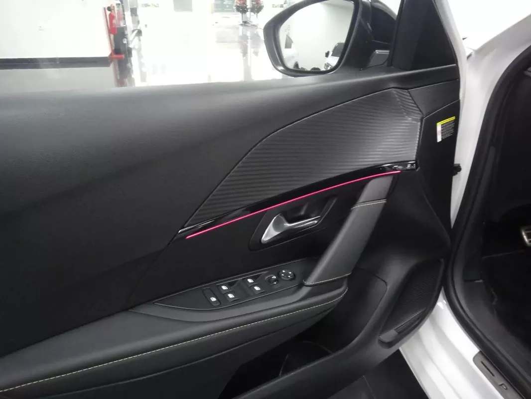 peugeot-e-208-ev-50-kwh-2021-eletrico