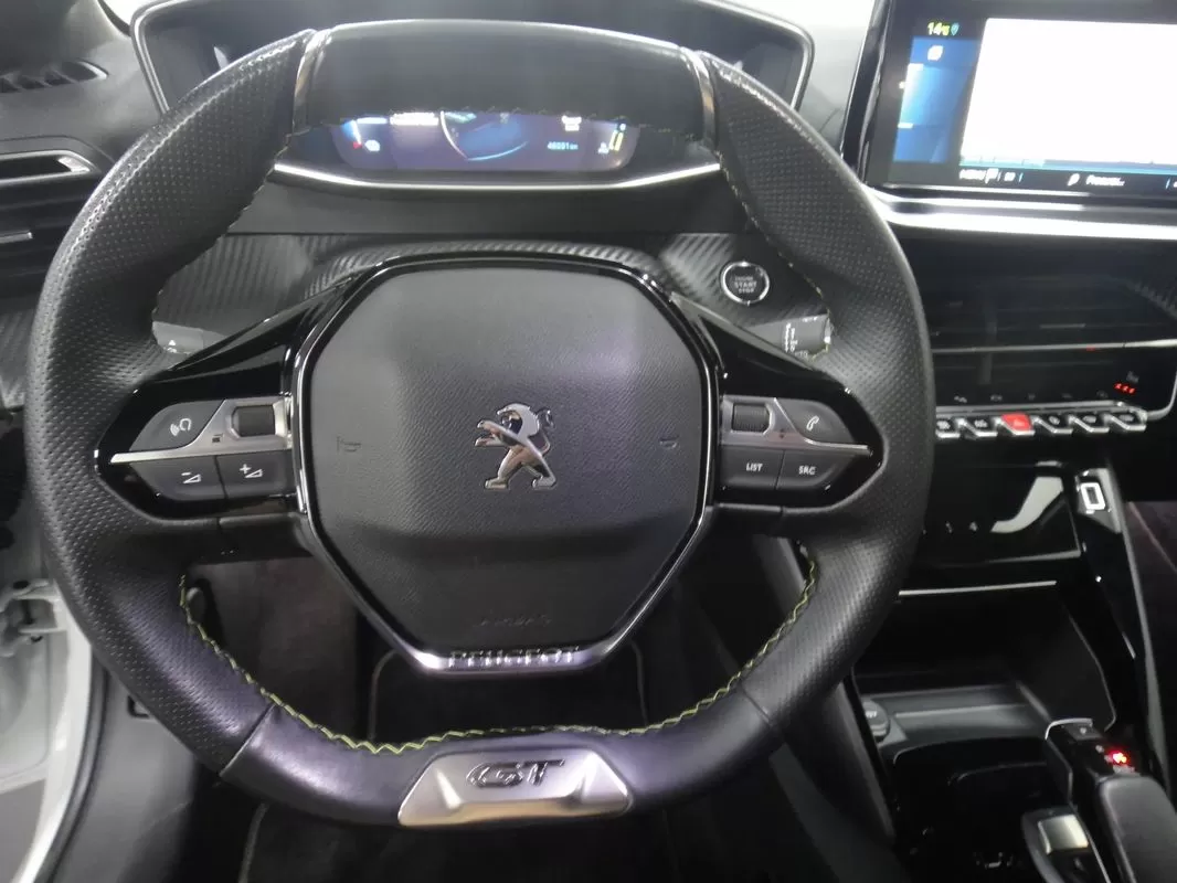 peugeot-e-208-ev-50-kwh-2021-eletrico