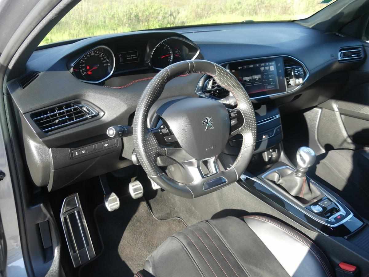 peugeot-308-2-0-hdi-fap-2015-diesel-1997cc