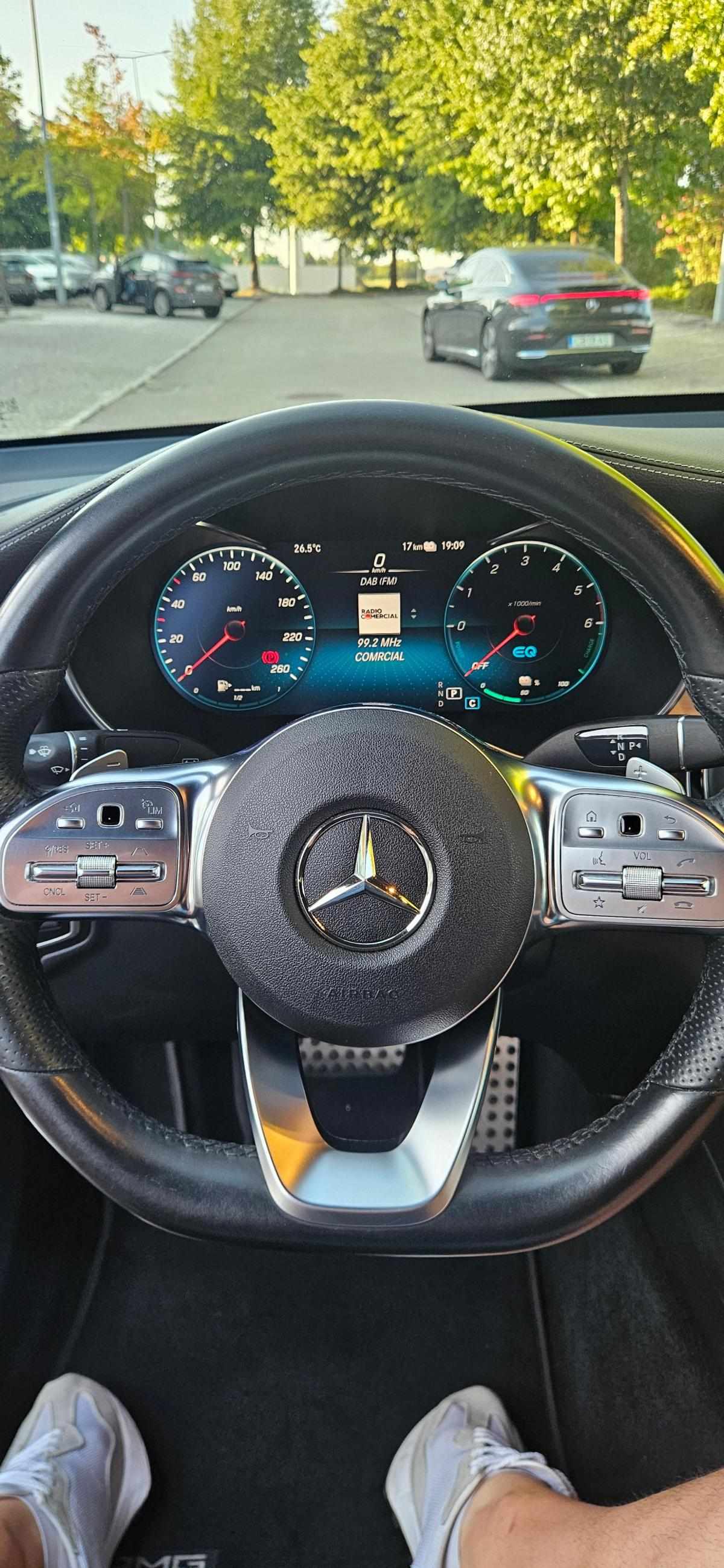 mercedes-benz-glc-300-de-4matic-2021-diesel-1950cc