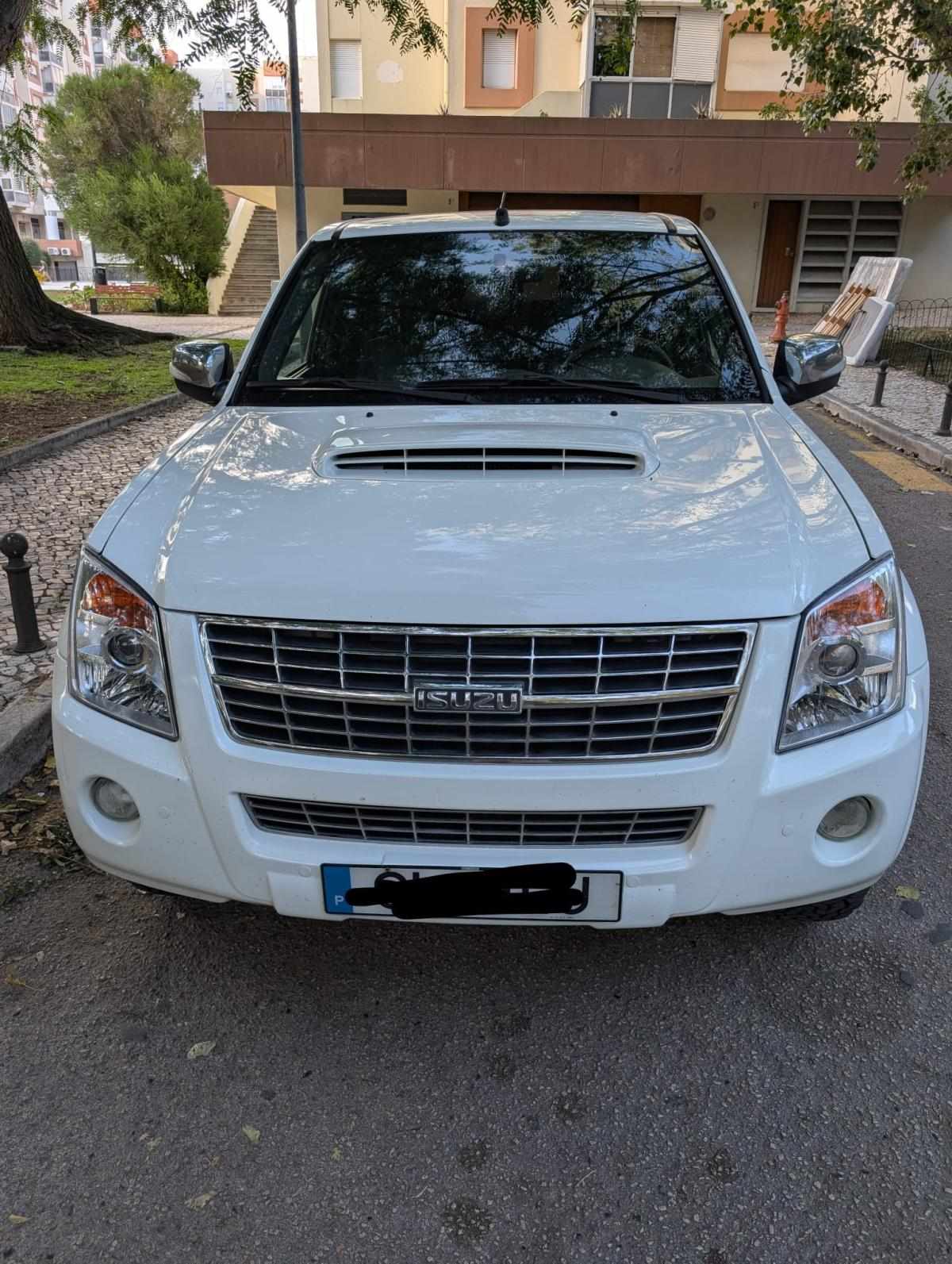 isuzu-d-max-3-0-4x4-2010-diesel-2999cc