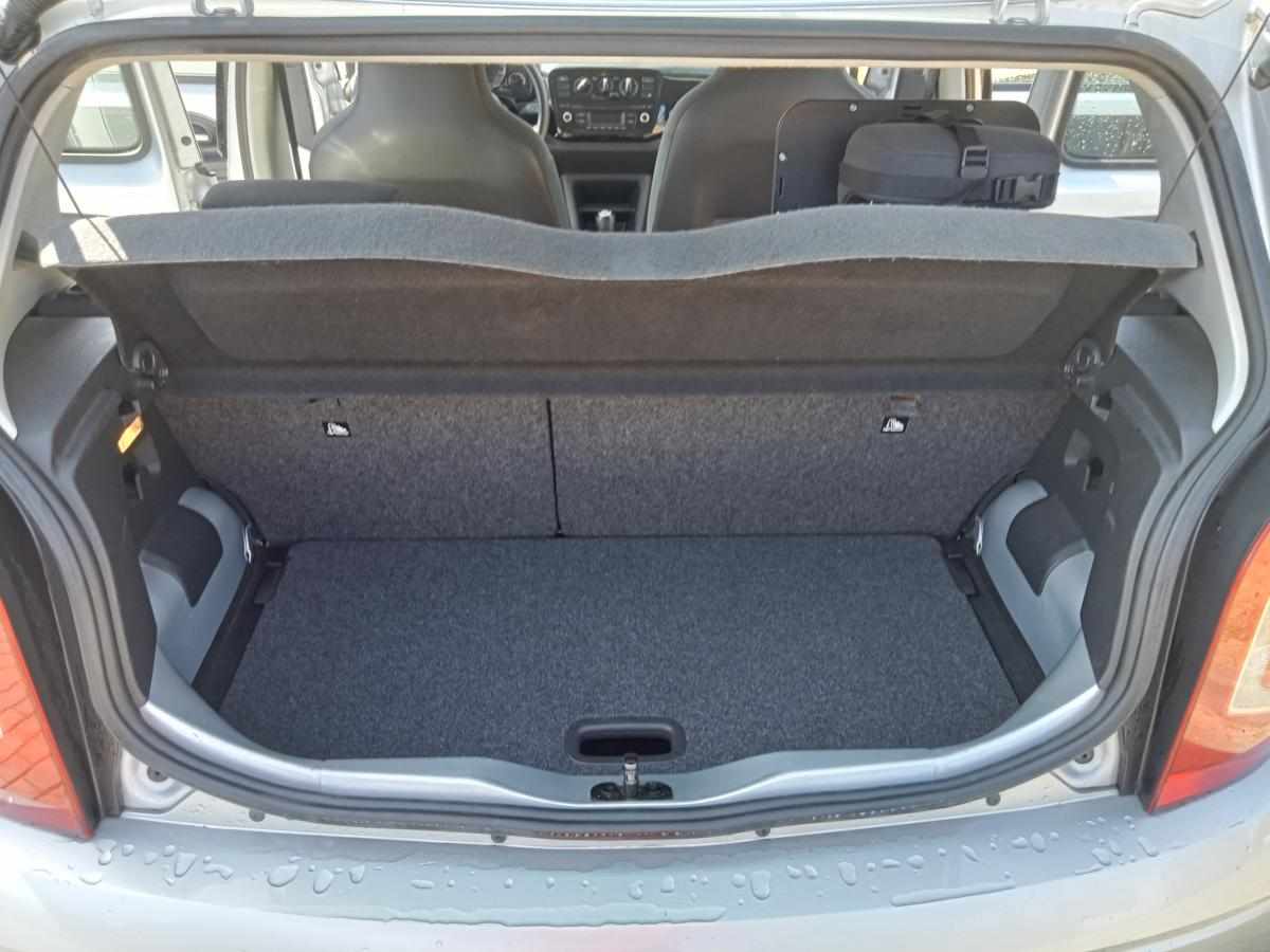 volkswagen-up-1-0-2016-gasolina-999cc