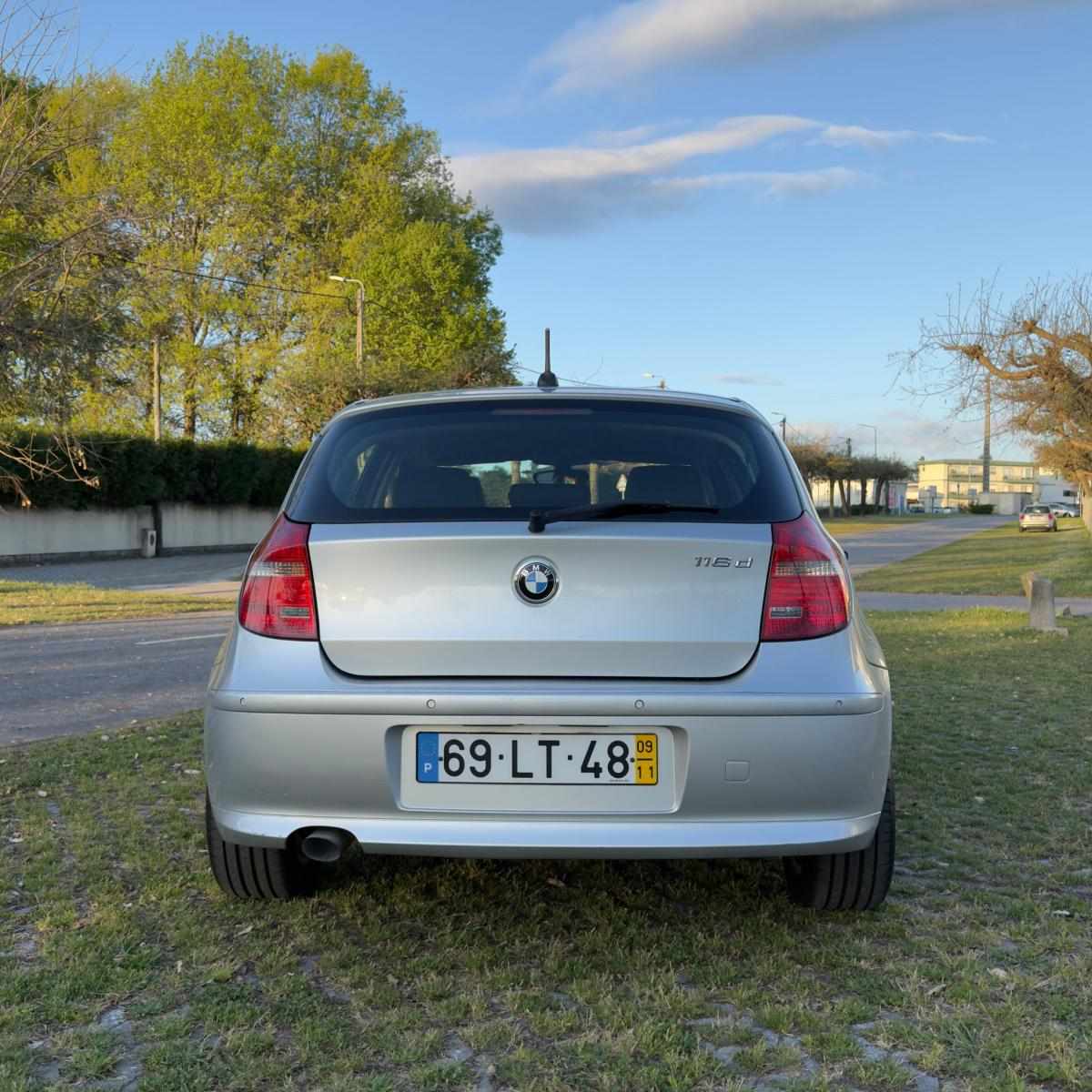 bmw-serie-1-116d-2009-diesel-1995cc