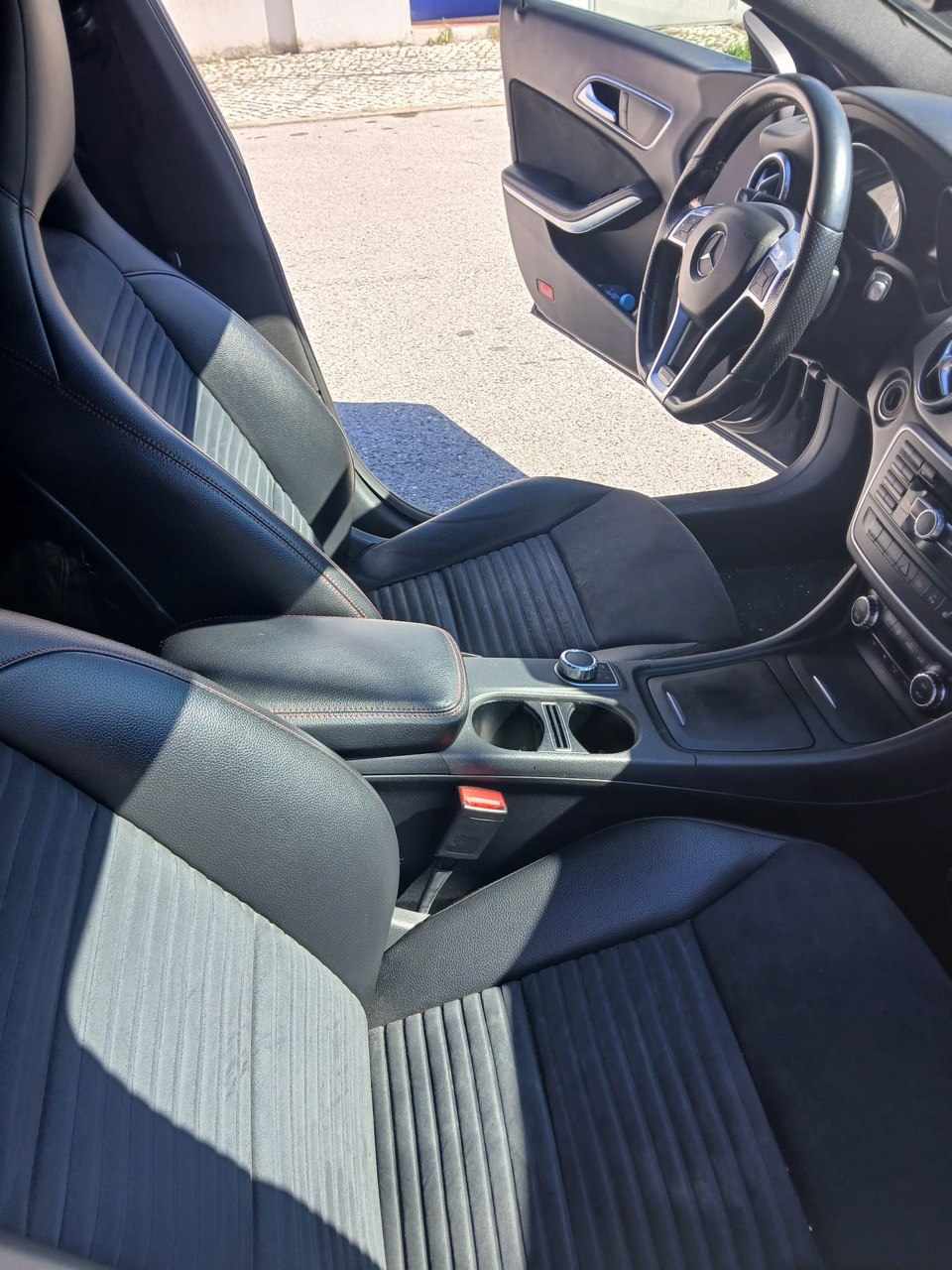 mercedes-benz-cla-220-cdi-2014-diesel-2143cc