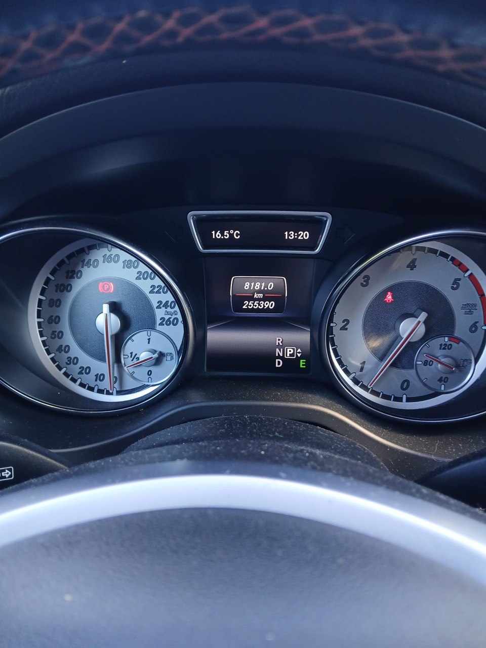mercedes-benz-cla-220-cdi-2014-diesel-2143cc