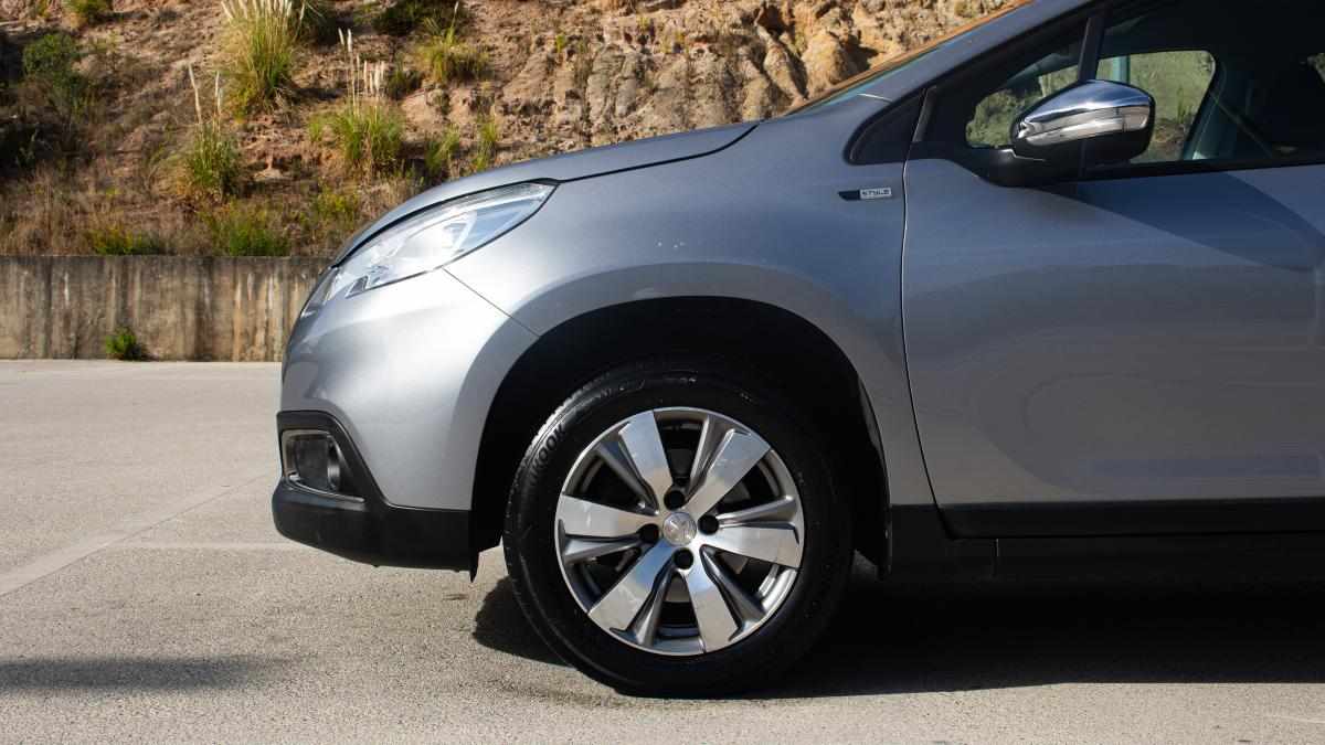 peugeot-2008-1-2-e-thp-2015-gasolina-1198cc