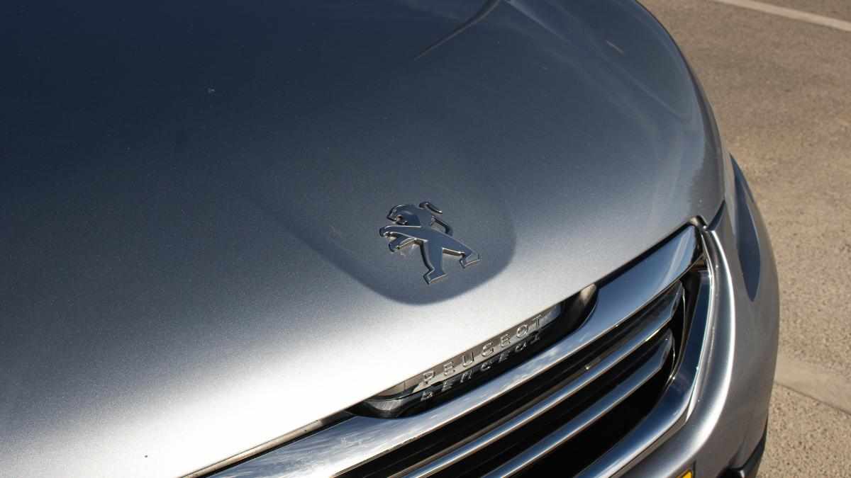 peugeot-2008-1-2-e-thp-2015-gasolina-1198cc