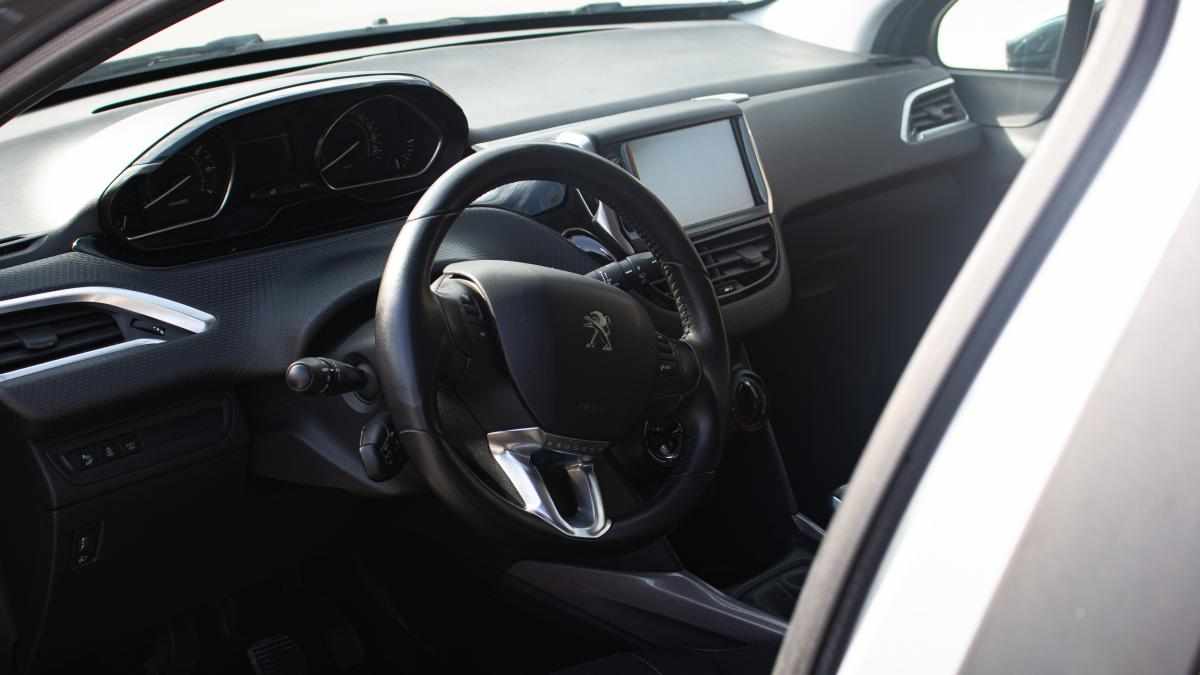 peugeot-2008-1-2-e-thp-2015-gasolina-1198cc