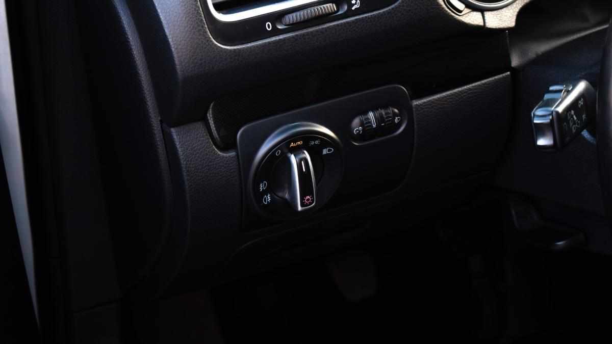 volkswagen-golf-1-6-tdi-2010-diesel-1598cc