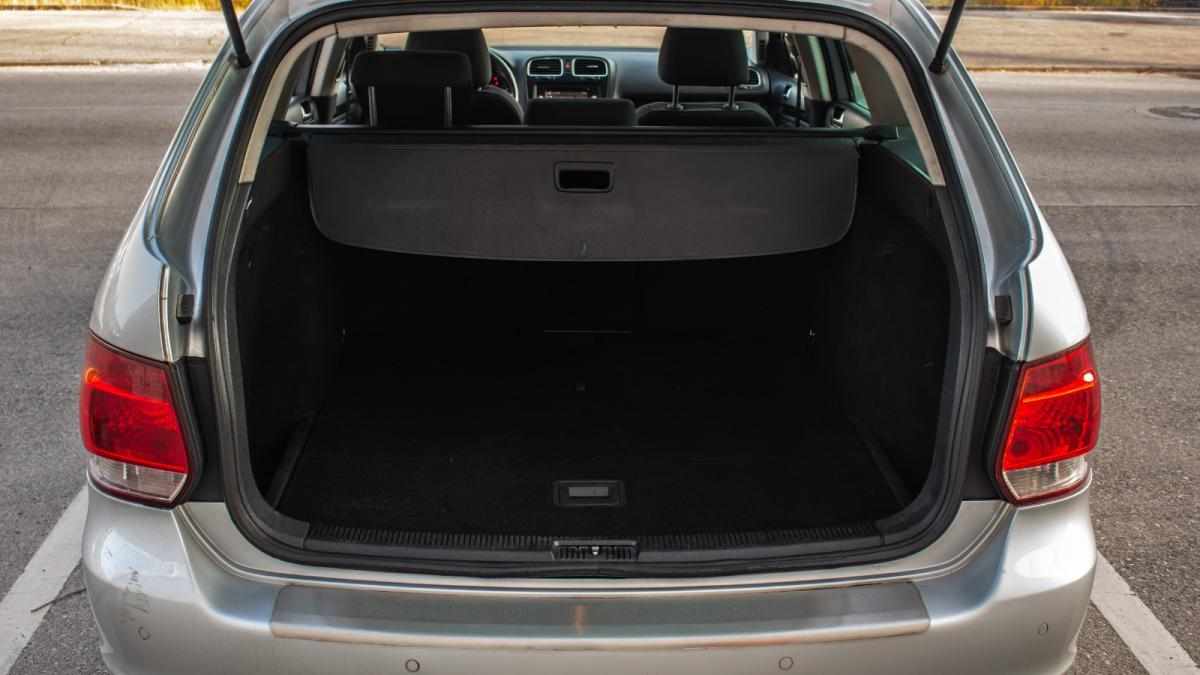 volkswagen-golf-1-6-tdi-2010-diesel-1598cc