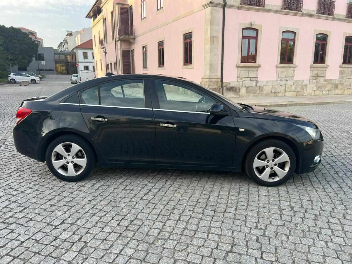chevrolet-cruze-2-0-td-vcdi-2010-diesel-1991cc