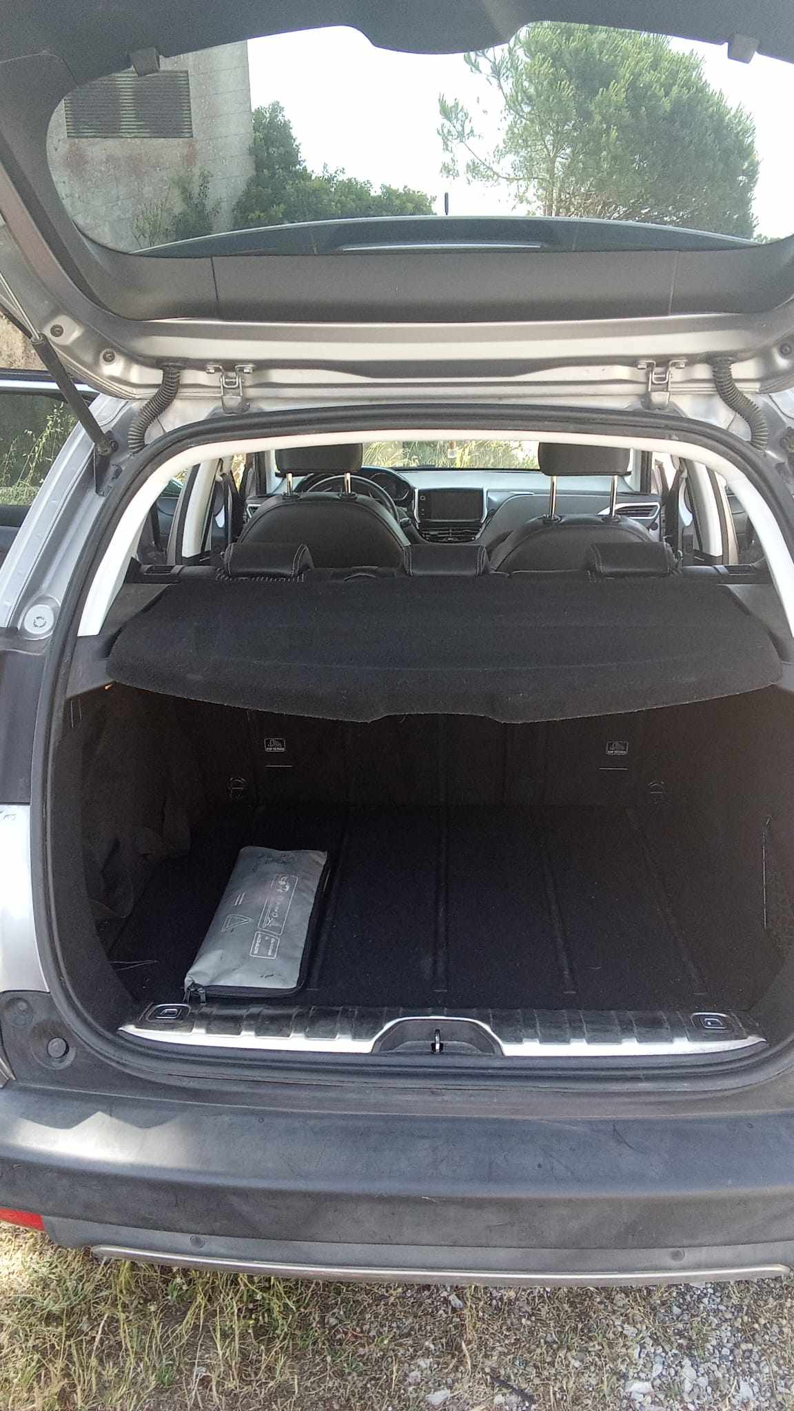 peugeot-2008-1-6-e-hdi-2014-diesel-1560cc
