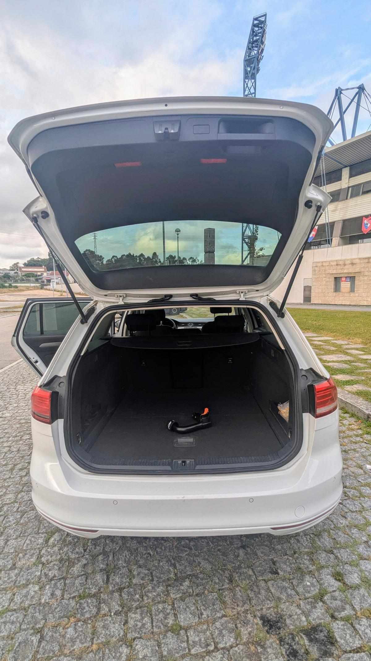 volkswagen-passat-1-6-tdi-bluemotion-2015-diesel-1598cc