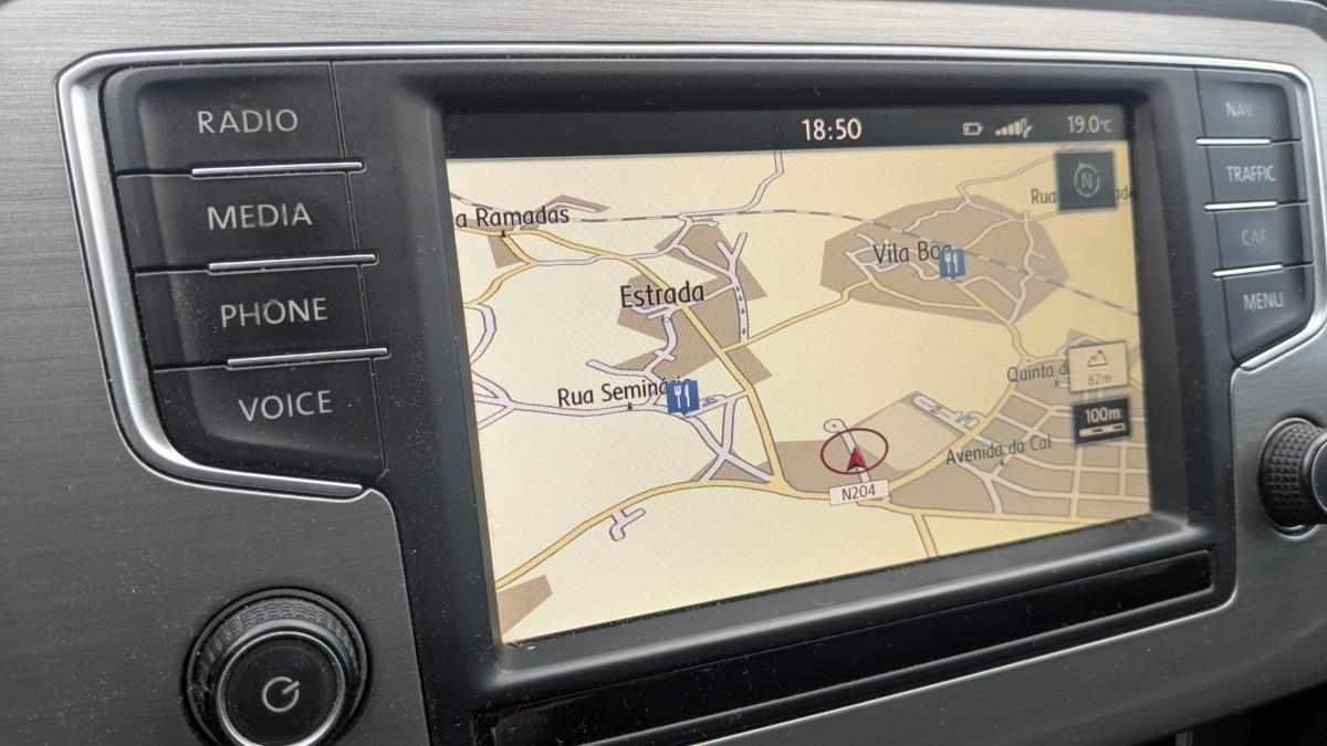 volkswagen-passat-1-6-tdi-bluemotion-2015-diesel-1598cc