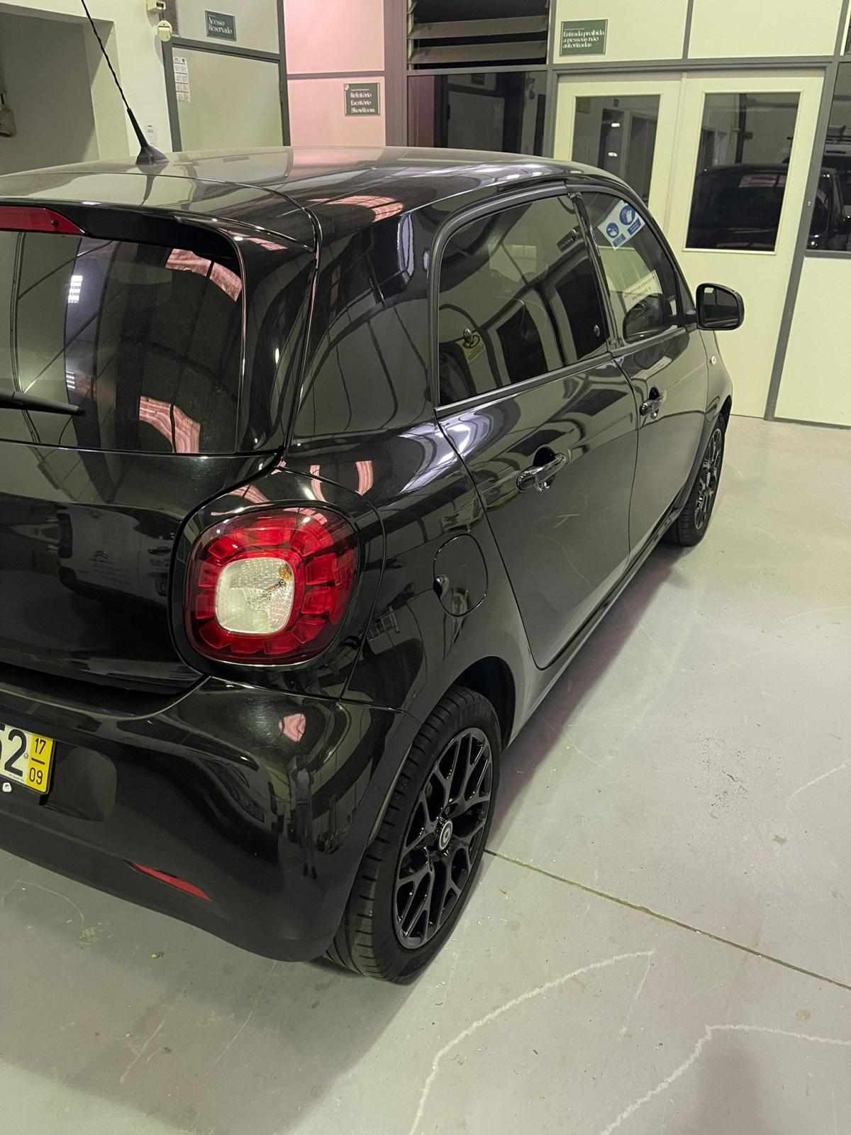 smart-forfour-17-6-kwh-2017-eletrico