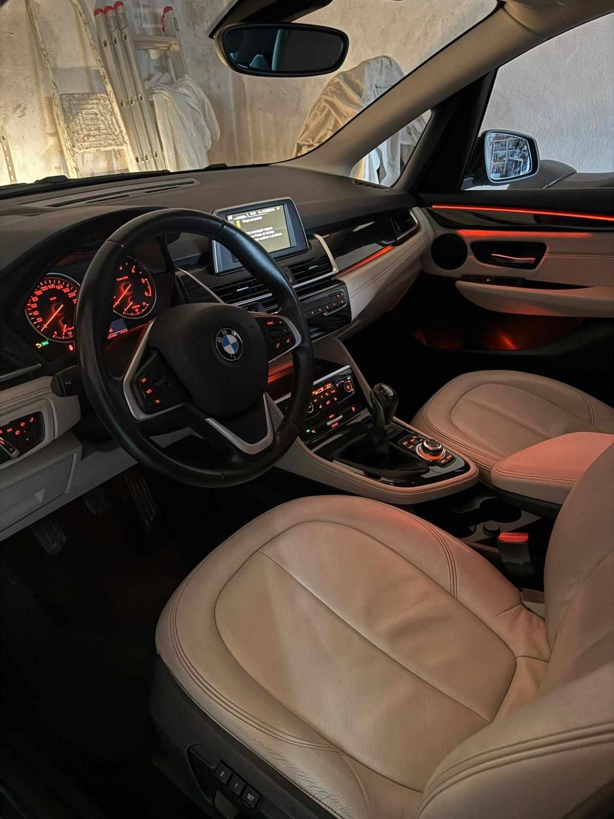 bmw-serie-2-218d-active-tourer-2015-diesel-1995cc