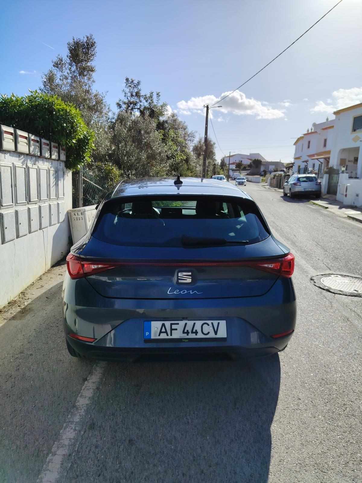 seat-leon-2-0-tdi-2021-diesel-1968cc