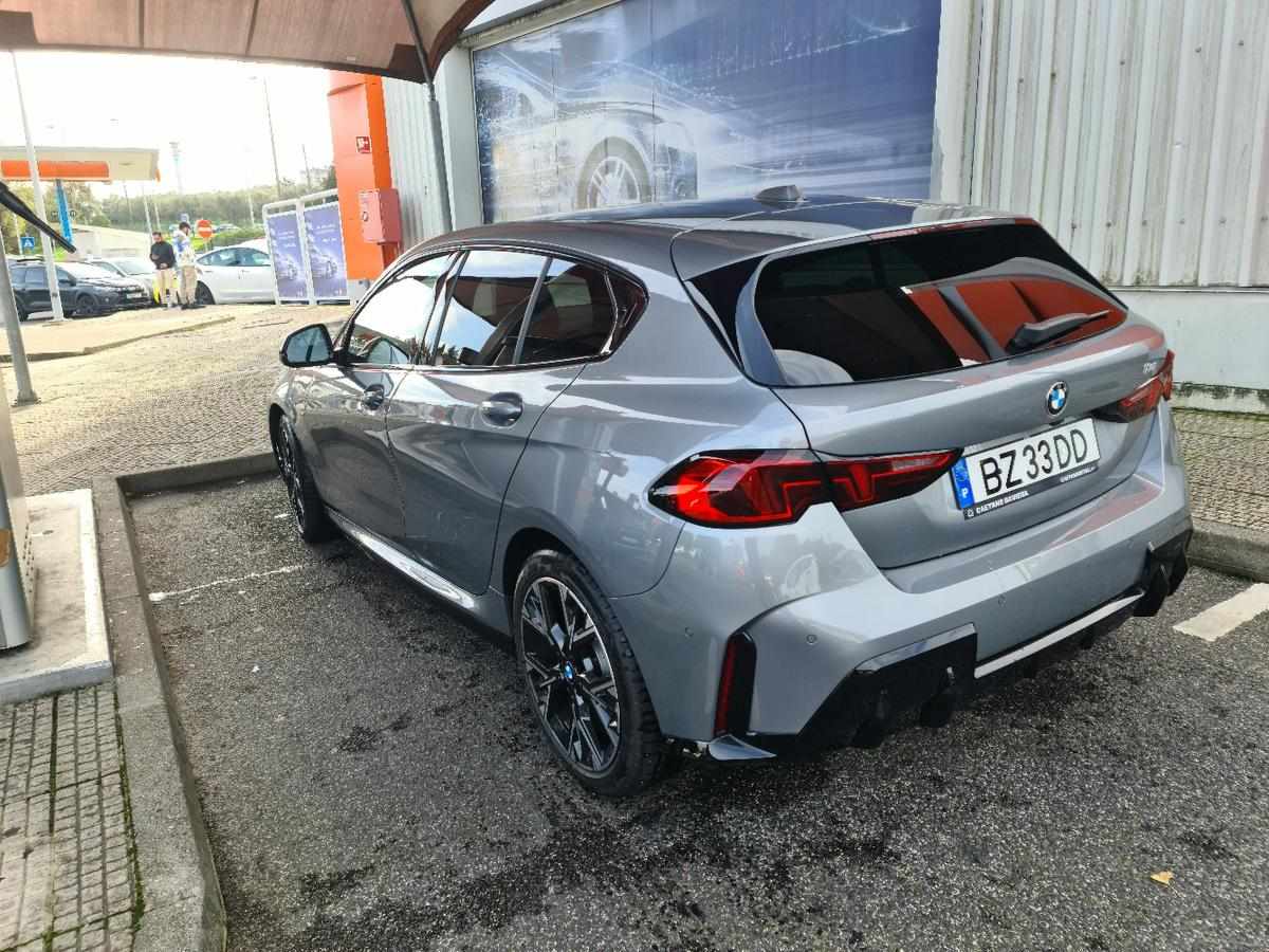 bmw-serie-1-118i-2025-gasolina-1499cc
