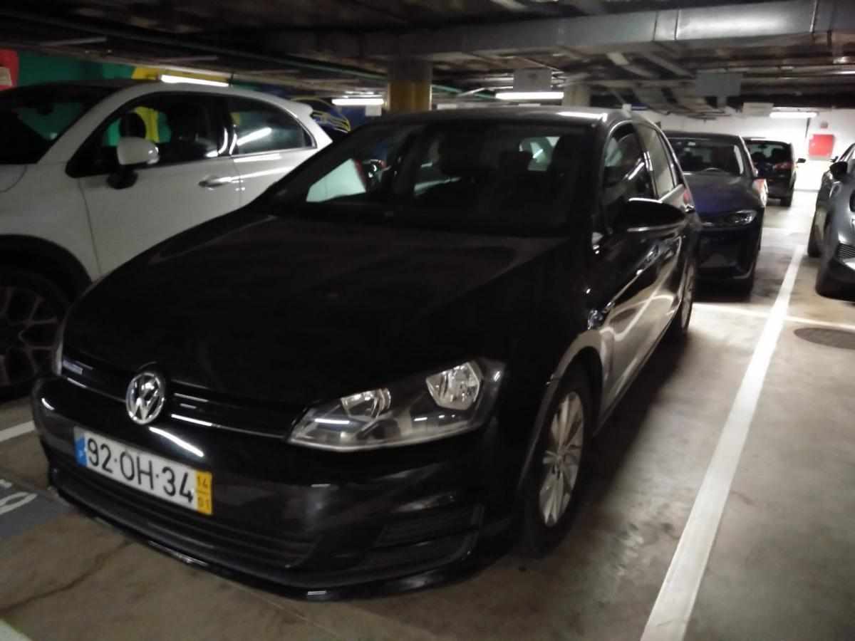 volkswagen-golf-1-6-tdi-bluemotion-2014-diesel-1598cc