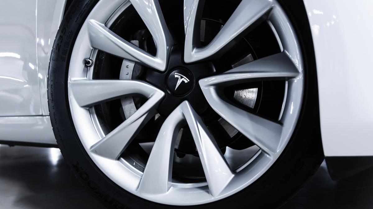 tesla-model-3-standard-range-2020-eletrico