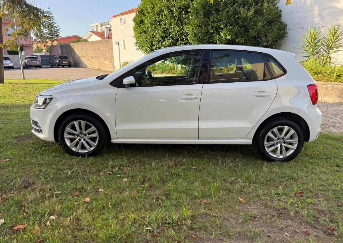 volkswagen-polo-1-0-2015-gasolina-999cc