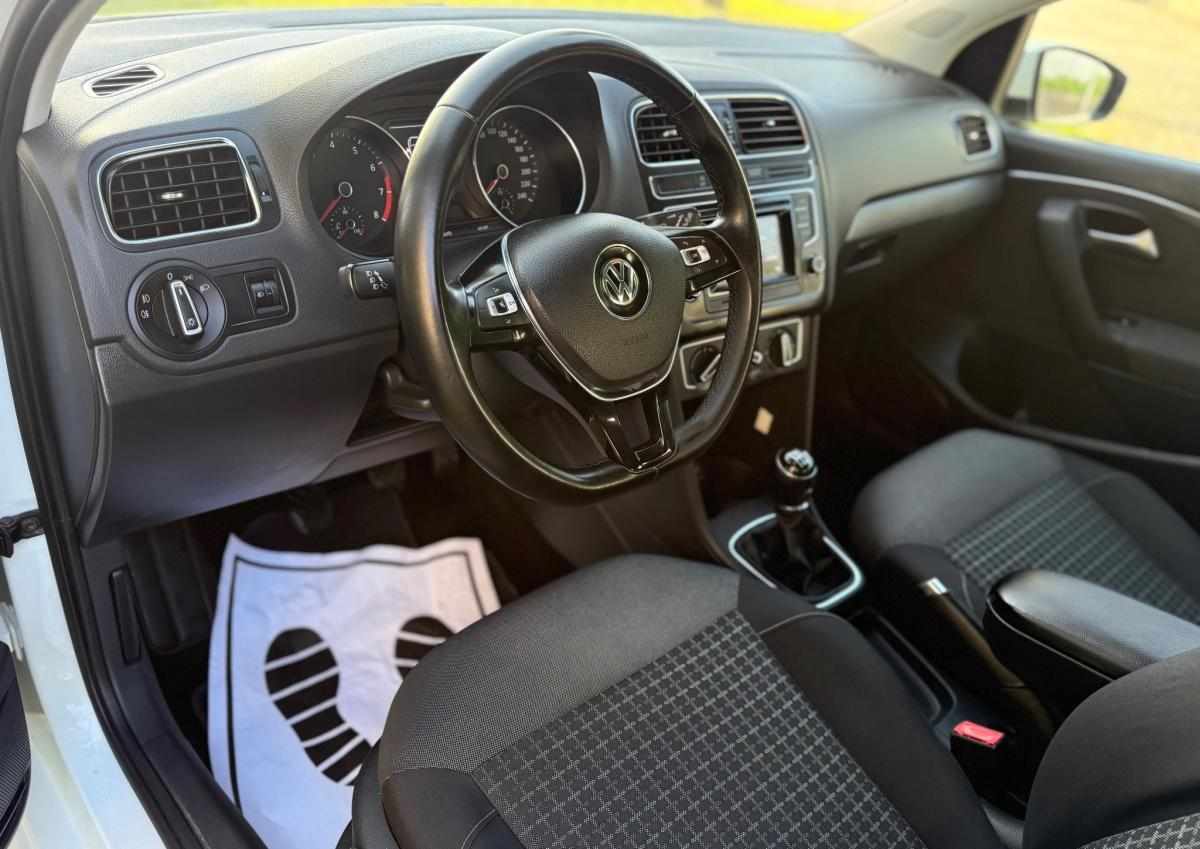 volkswagen-polo-1-0-2015-gasolina-999cc