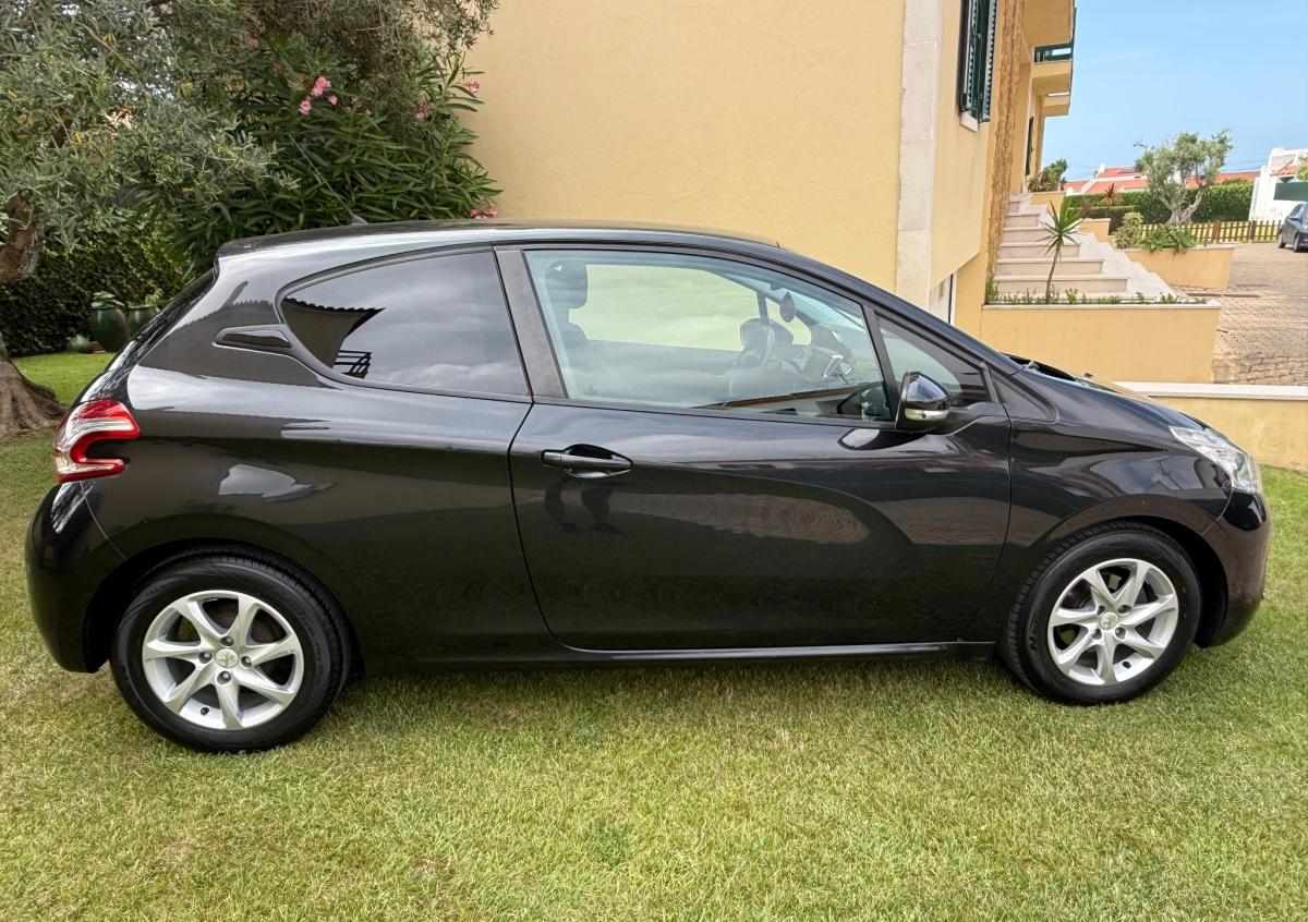 peugeot-208-1-2-vti-2013-gasolina-1199cc