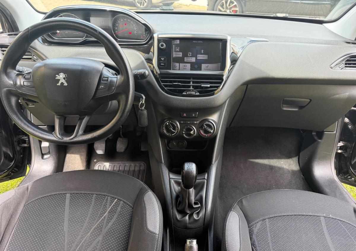 peugeot-208-1-2-vti-2013-gasolina-1199cc