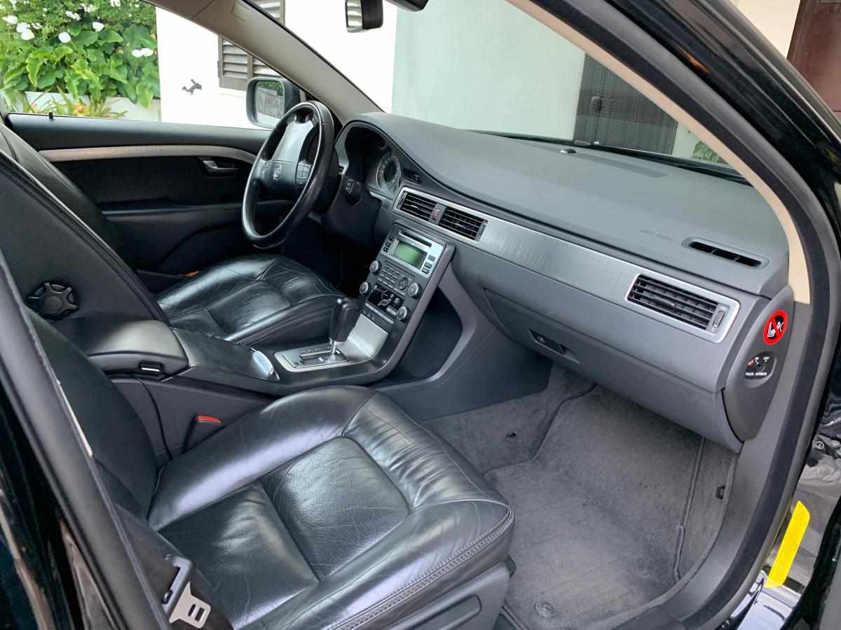 volvo-xc70-2-4d-awd-2007-diesel-2400cc