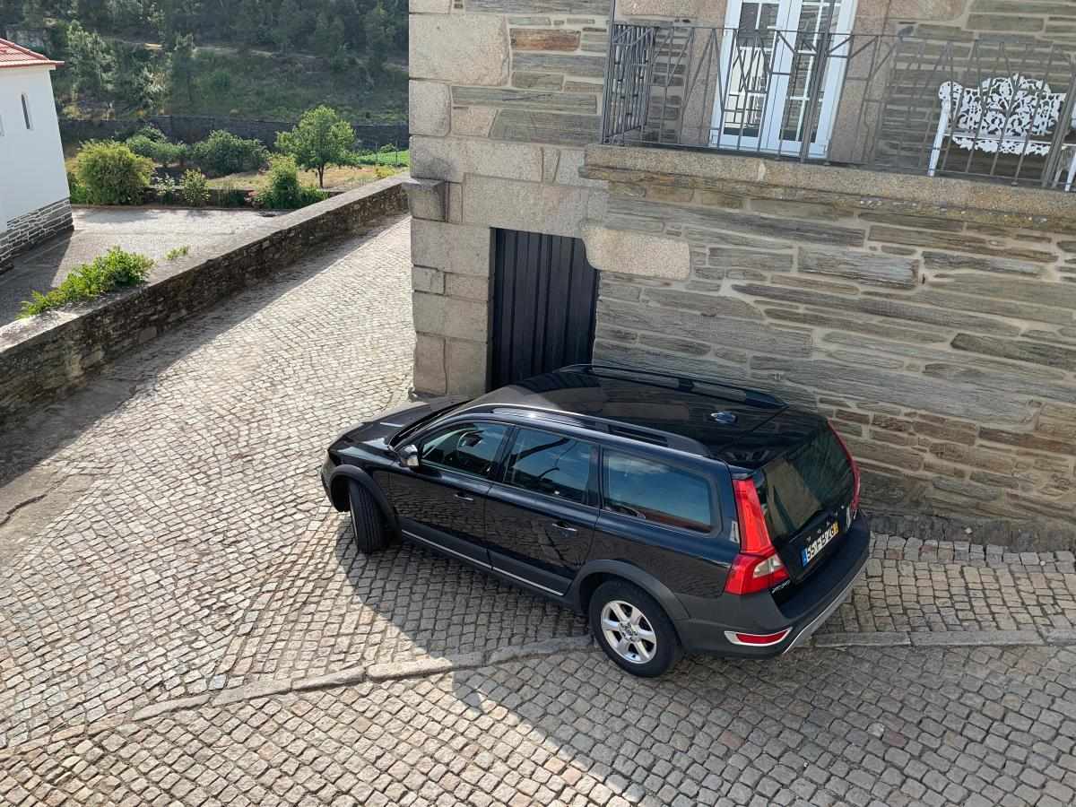 volvo-xc70-2-4d-awd-2007-diesel-2400cc