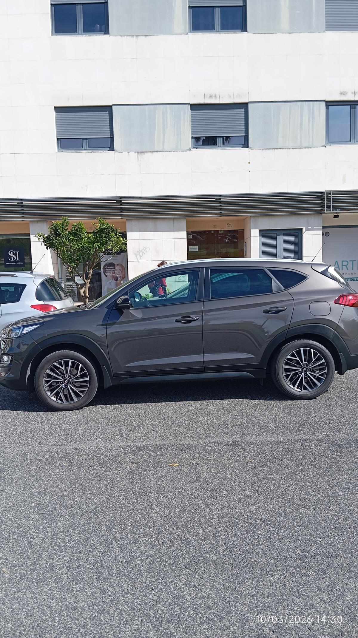 hyundai-tucson-1-6-crdi-2019-diesel-1598cc