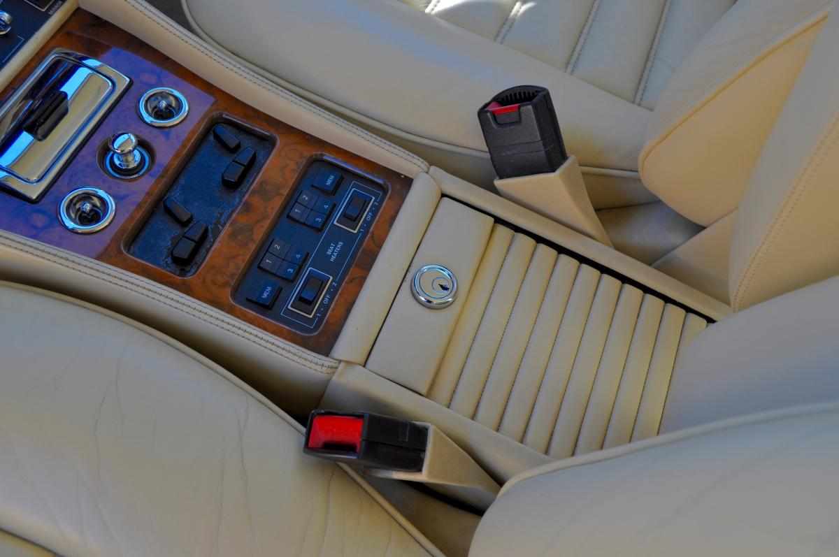bentley-turbo-r-6-75-v8-1991-gasolina-6750cc
