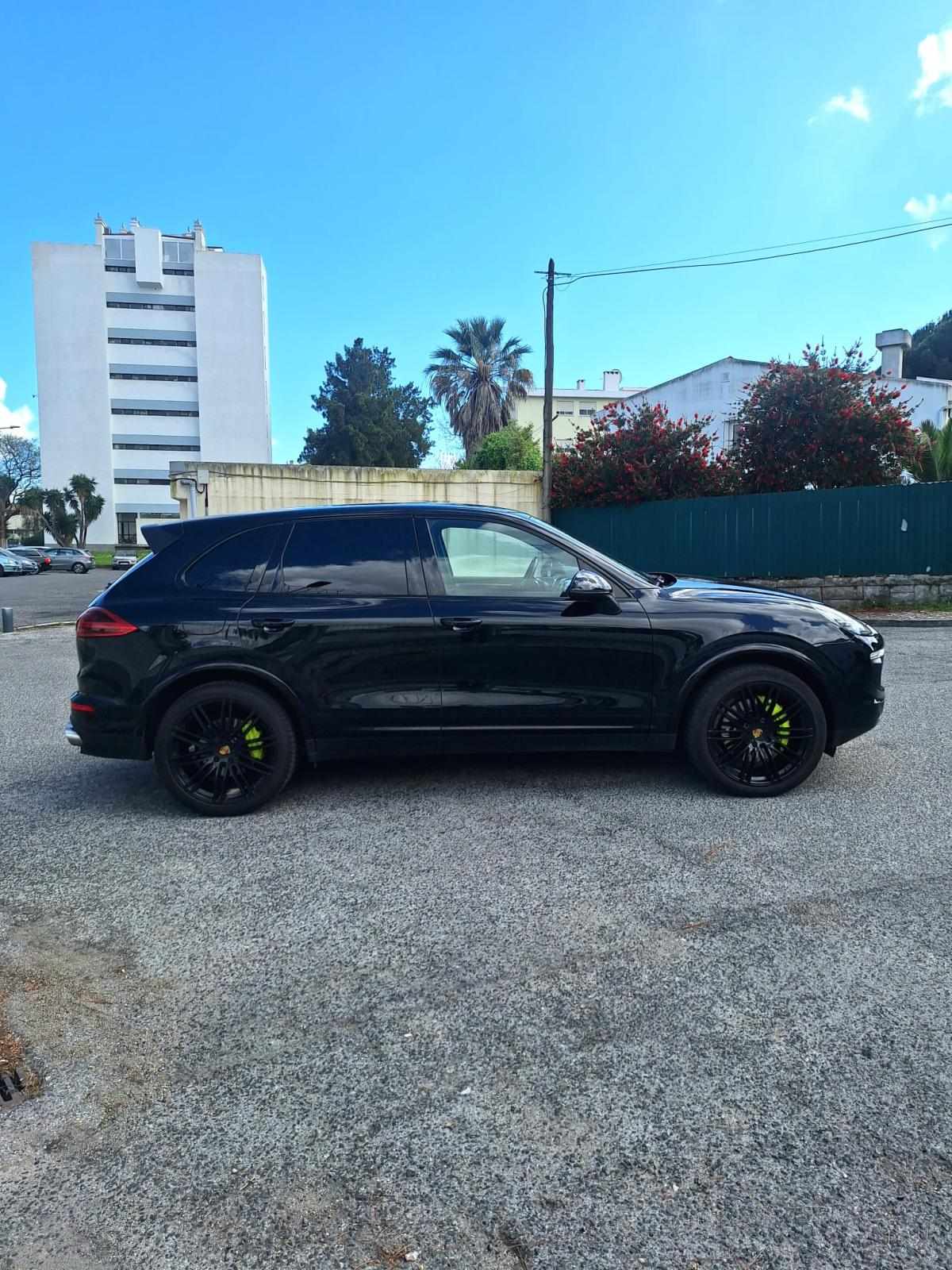 porsche-cayenne-s-3-0-v6-e-hybrid-2015-gasolina-2995cc
